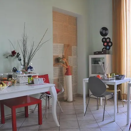 Oda ve Kahvaltı Promenade 4*