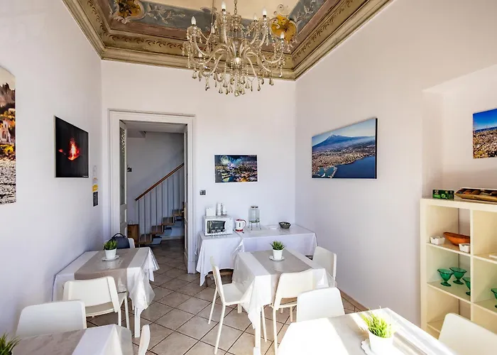 Promenade Panzió Catania