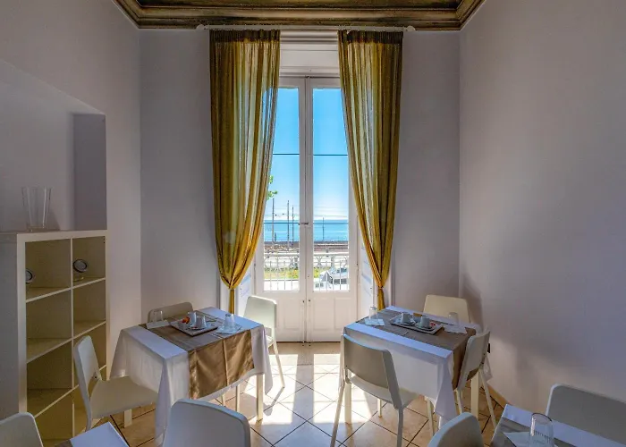 Panzió Promenade 4*